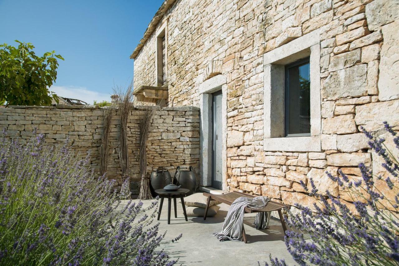 Br Villas By Rent Istria Radetići Exterior foto