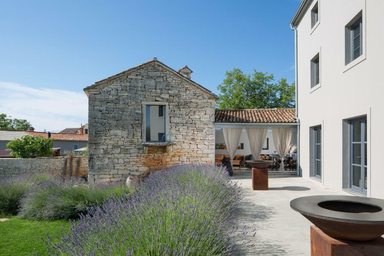 Br Villas By Rent Istria Radetići Exterior foto